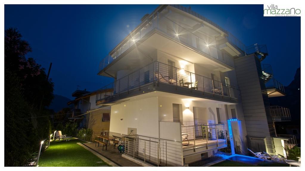 Villa Mazzano 加尔达湖滨 外观 照片